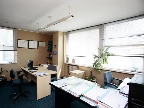 Oficinas en Venta - Piso - Rivadavia al 700 - Microcentro.