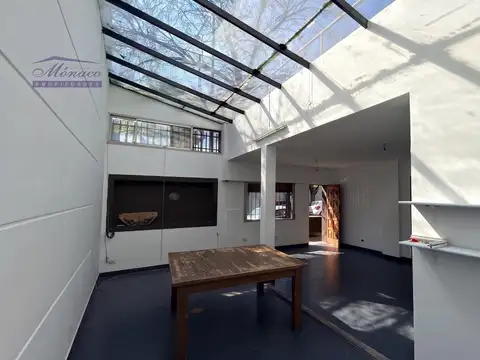 Casa 4 amb. con gran terraza. Lote Propio!