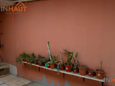 Depto Tipo Casa en Venta con 1 cocheras