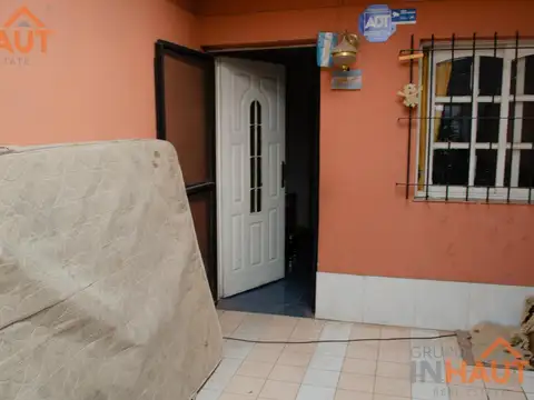 Depto Tipo Casa en Venta 40 años