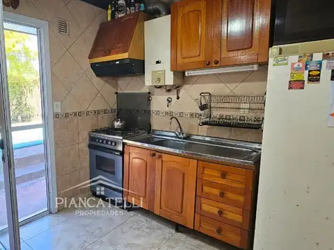 Casa en Venta con 3 cocheras
