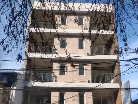Pio Xii 1500, Piso 2°
