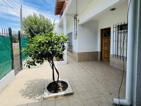 Casa en Venta 4 ambientes JAGUEL Norberto Lopez al 2300