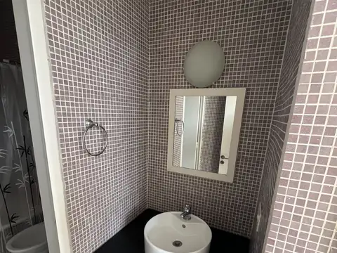 Depto Tipo Casa en Alquiler al Este
