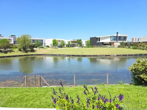 Avenida del Golf 3400