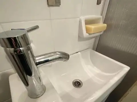 Viamonte 1479 e/ Paraguay y Uruguay