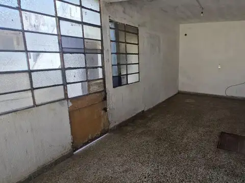 Casa en Alquiler con 1 cochera