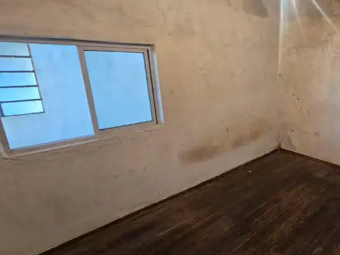 Casa en Alquiler en Jose Leon Suarez, $ 700.000