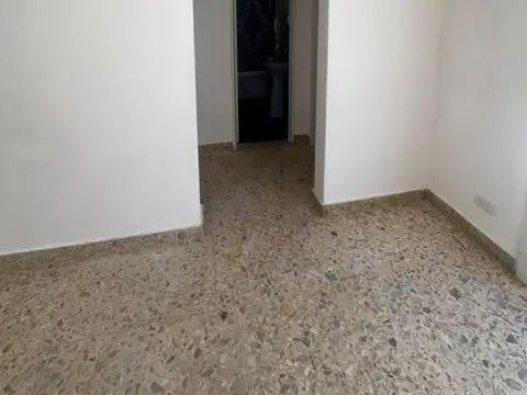 Depto Tipo Casa en Alquiler de 4 dormitorios