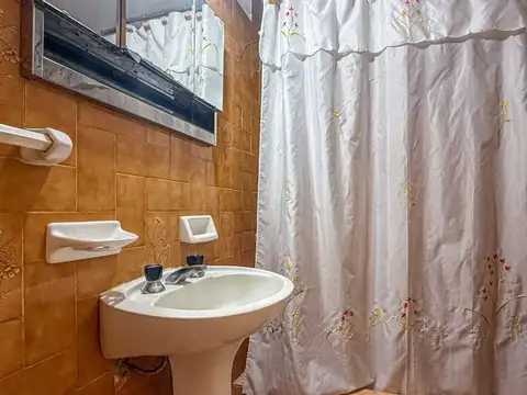 Casa 3 ambientes con 2 baños