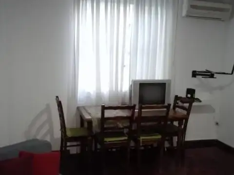 Alquilo Temporario en Retiro. Monoambiente para 2 Personas.