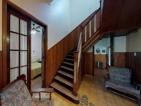 Casa 4 ambientes con 2 baños