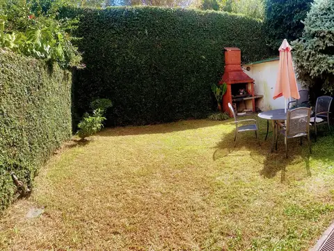 Dpto Tipo Casa con Jardín 8.66 x 7.3 