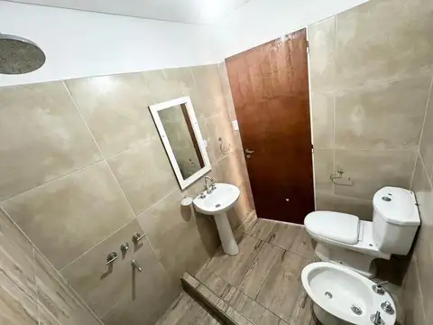 Departamento en Alquiler con 1 cocheras
