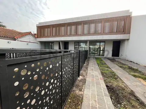 Venta casa 4 AMBIENTES en Ituzaingó Norte