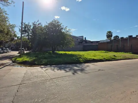 Terreno en Venta 26  mts Fondo