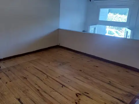 Depto Tipo Casa en Alquiler de 1 dormitorio