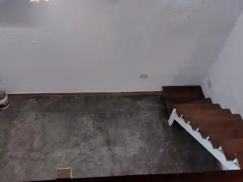 Depto Tipo Casa en Alquiler de 1 dormitorio