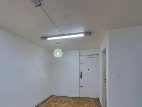 Rivadavia 4900, Piso 1