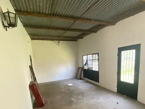 Casa 4 ambientes con 1 baño