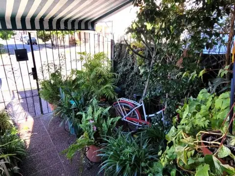 Venta Dúplex 3 ambientes  - con Patio y Garaje