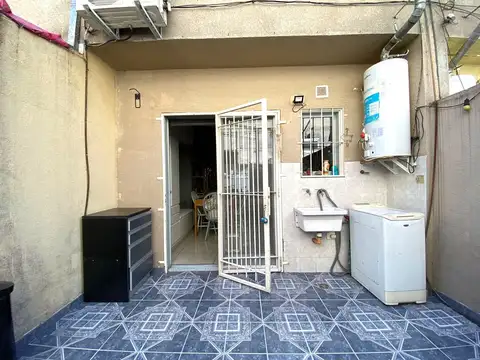 Depto Tipo Casa en Alquiler de 2 dormitorios
