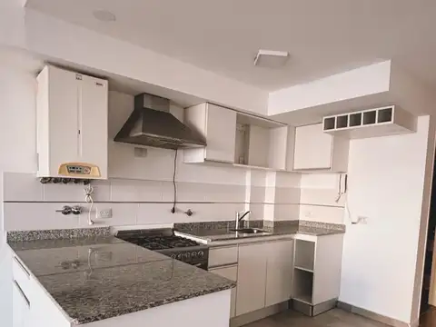 Departamento en Alquiler con 1 cochera