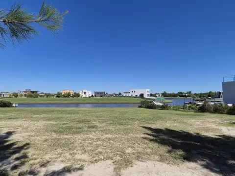 Terreno en Venta en El Naudir, USD 120.000