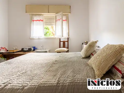 Chalet: Quinteros Nº 253 E/ Azopardo y Espora - Mar de Ajó - C925