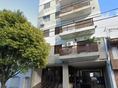 VENTA DE COCHERA CUBIERTA EN LA PLATA