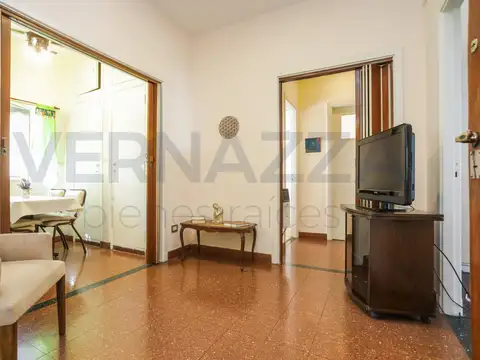 Hermoso PH 4 ambientes con balcón y terraza con parrilla