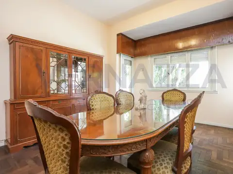 Hermoso PH 4 ambientes con balcón y terraza con parrilla