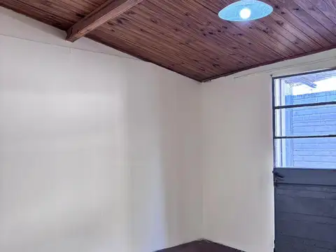 Depto Tipo Casa en Alquiler de 1 dormitorio