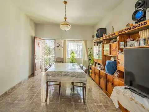 VENTA CASA 3 AMBIENTES ADROGUE ALMIRANTE BROWN