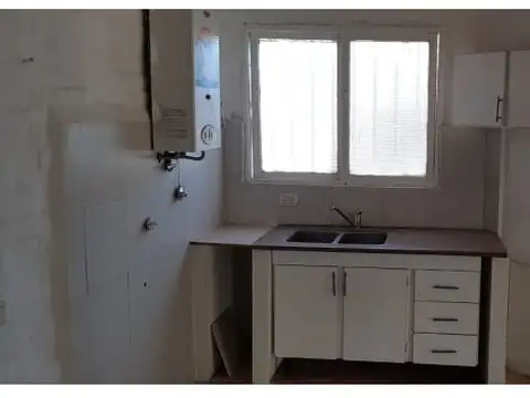 Casa 2 ambientes con 1 baño