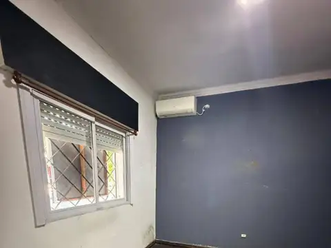 Local en Alquiler en Monte Grande, $ 850.000