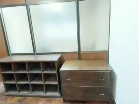 Oficina 4 ambientes con 1 baño