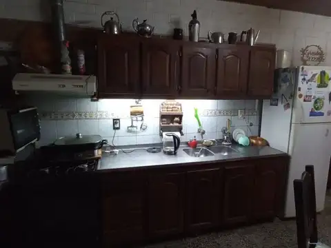 Casa en Venta con 3 cocheras
