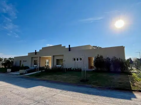 Terreno en Venta en Fincas Joven, USD 15.900