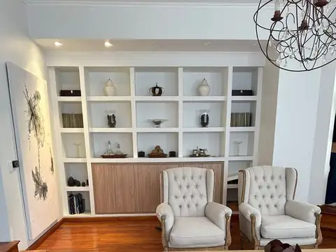 Casa 7 ambientes con 4 baños