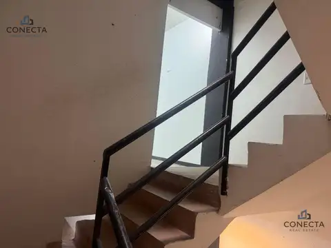 Local Único en Flores | 4 Niveles + Baño | Ideal Marcas / Showroom / Depósito