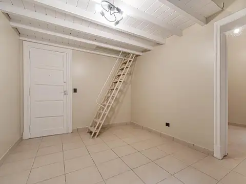 Depto Tipo Casa 2 ambientes con 1 baño
