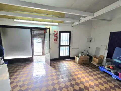Local en Alquiler en Villa Sarmiento, $ 480.000