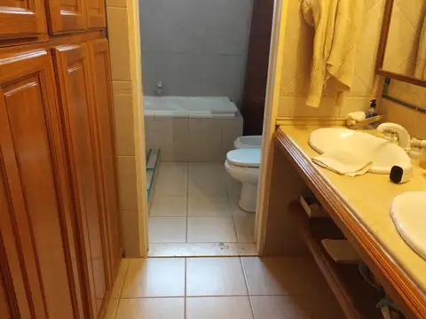Casa en Venta al Este