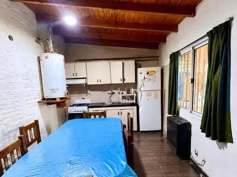 Casa 3 ambientes con 2 baños