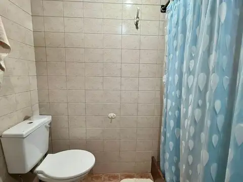 Se Vende Casa con Departamento Independiente en Francisco Álvarez, Moreno.