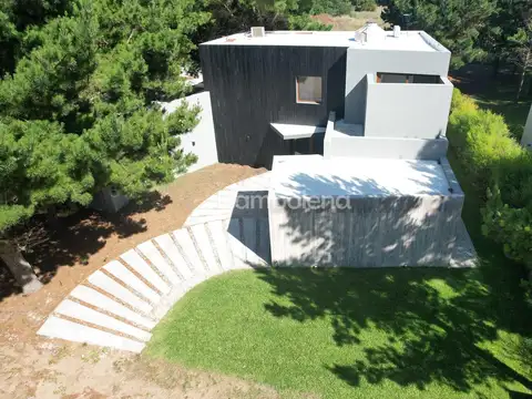 Residencial 1  Costa Esmeralda 100