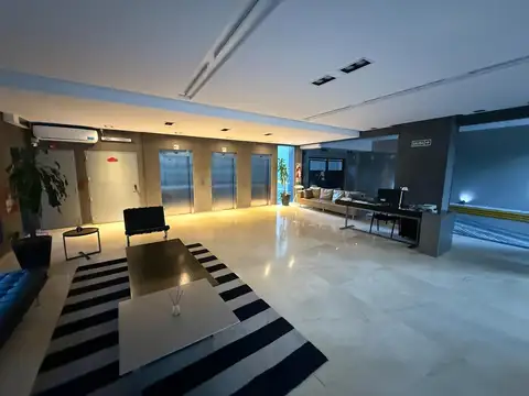 Oficina en Alquiler al Norte