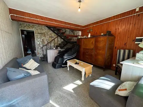 Casa 3 ambientes con 2 baños