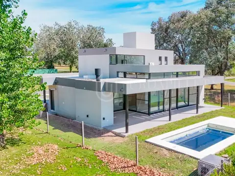 Casa a estrenar sobre lote interno en Azzurra Tortugas